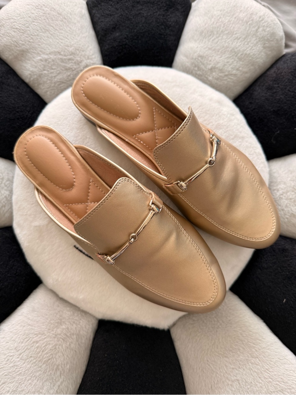 Rachel Zoe Tan Slip-On Loafers Pointed Toe Flats Size 8